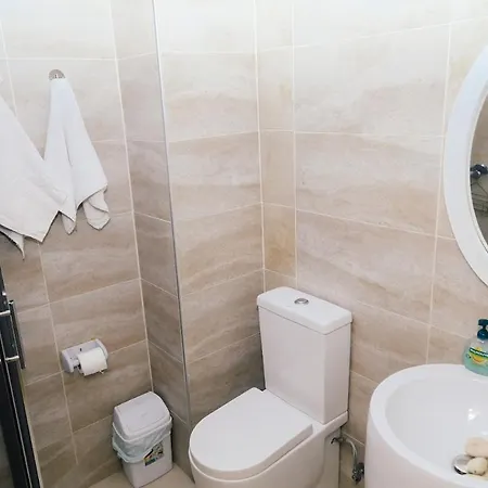 Luxury Center 3 *