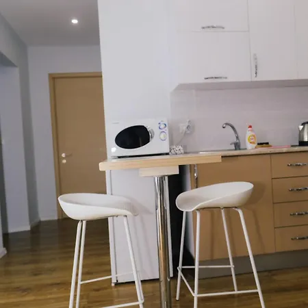 Luxury Center 3 *